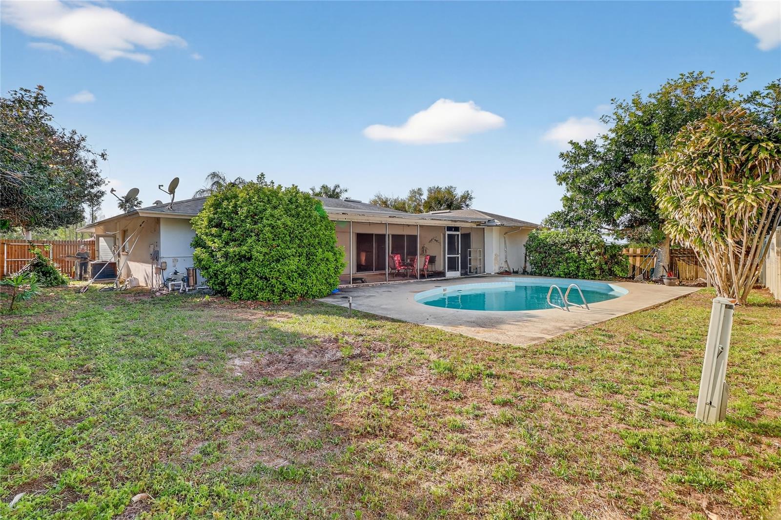 DEL ORO GROVES 1ST ADD LOT 113 - Residential