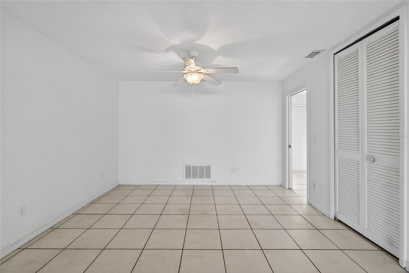 DEL ORO GROVES 1ST ADD LOT 113 - Residential