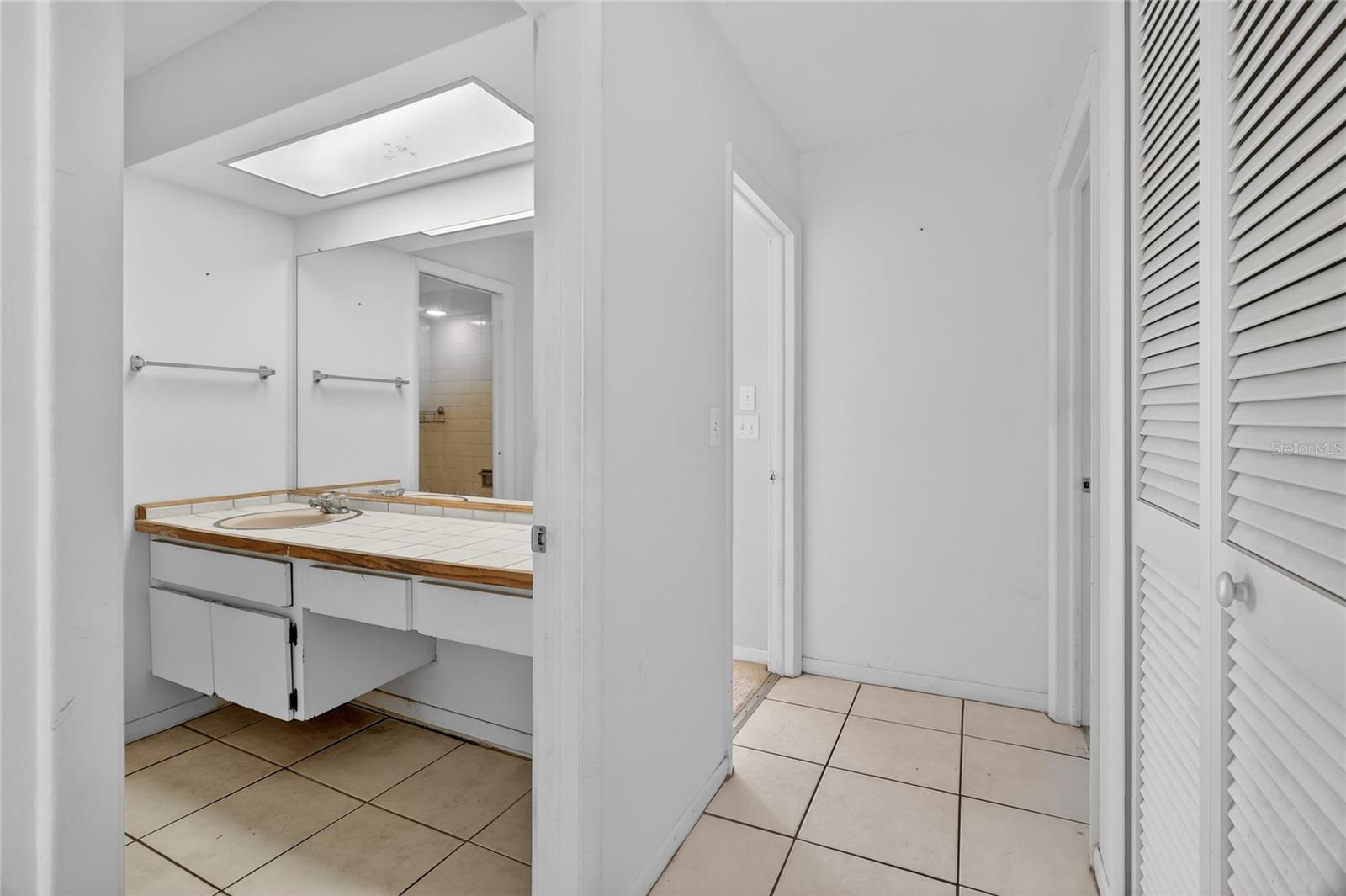 DEL ORO GROVES 1ST ADD LOT 113 - Residential