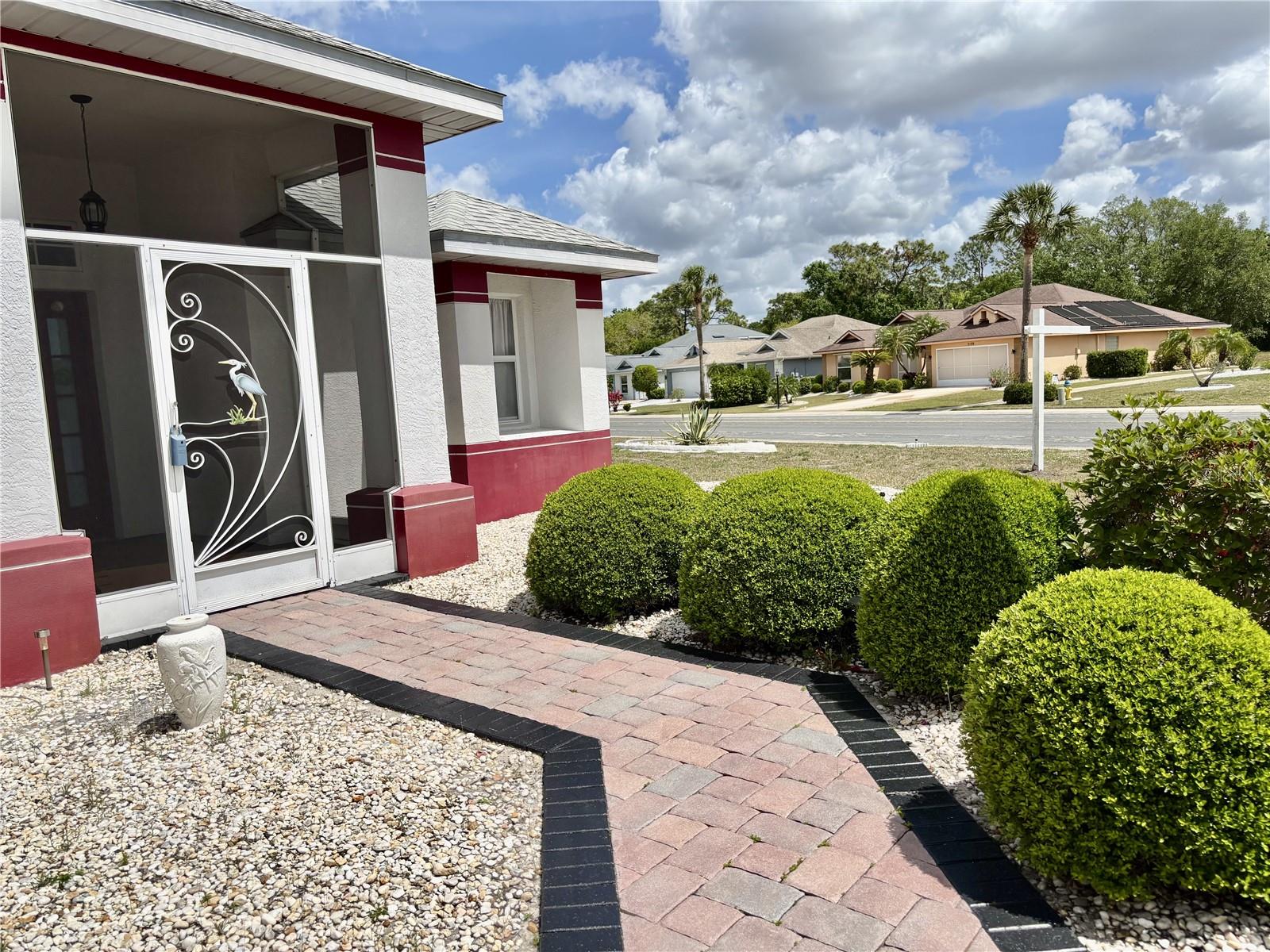 301 CALOOSA PALMS COURT