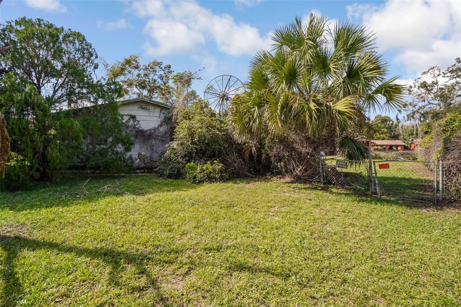 LONGWOOD PARK - Residential