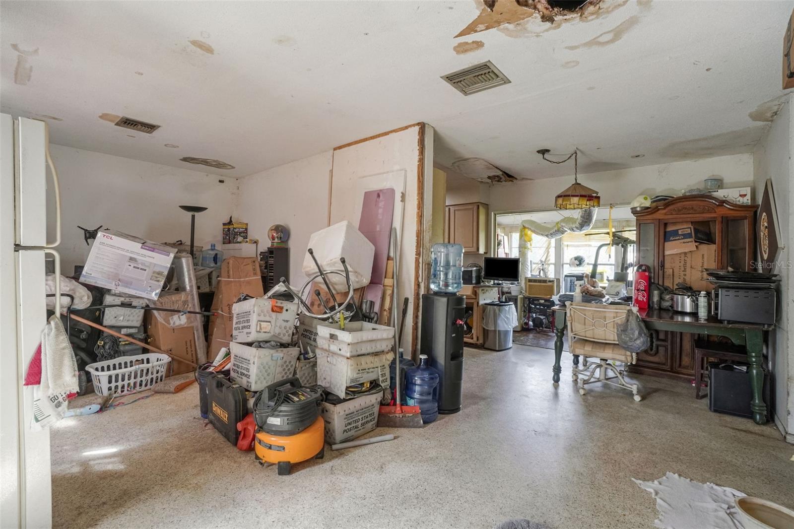 LONGWOOD PARK - Residential