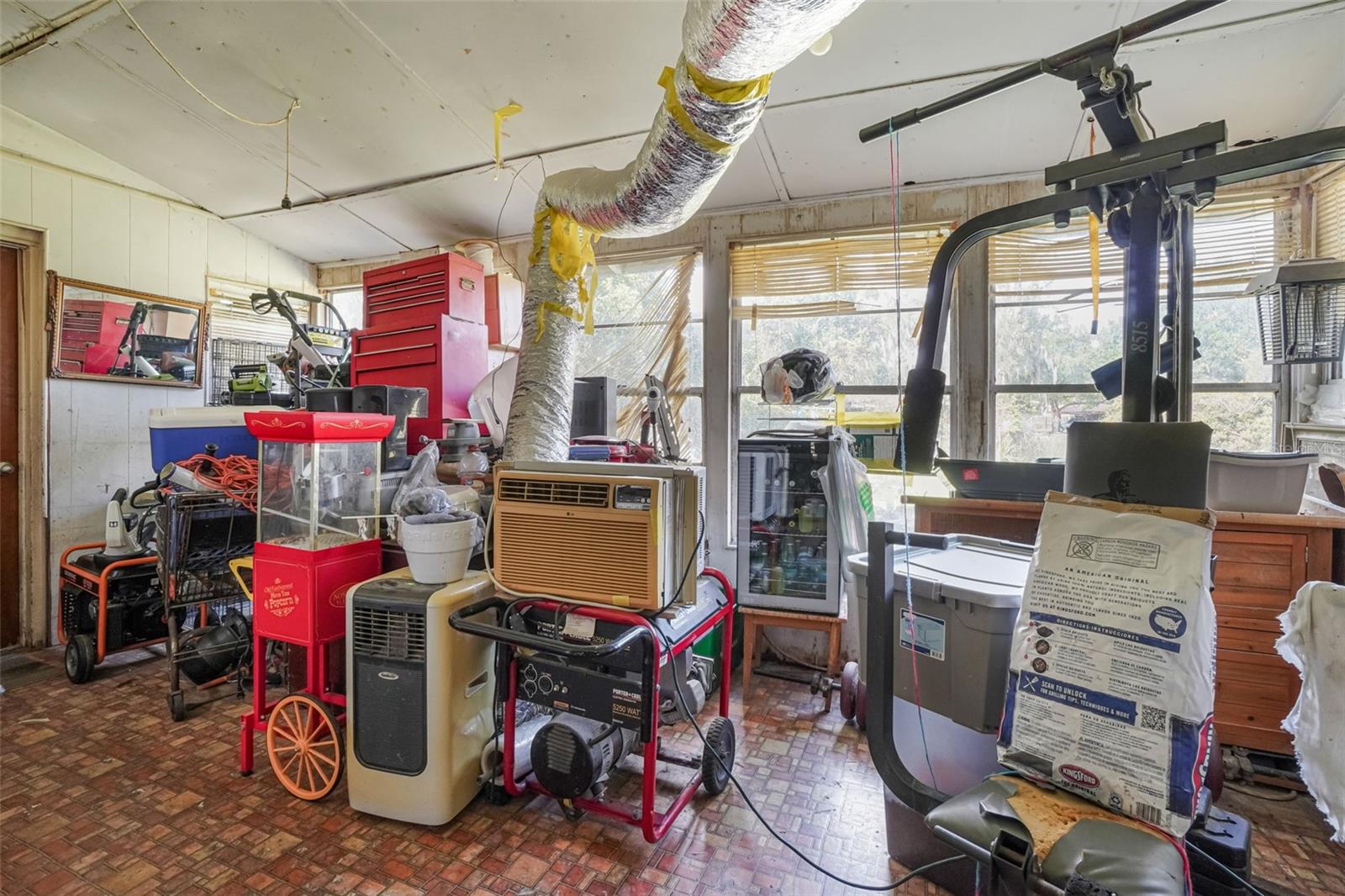 LONGWOOD PARK - Residential