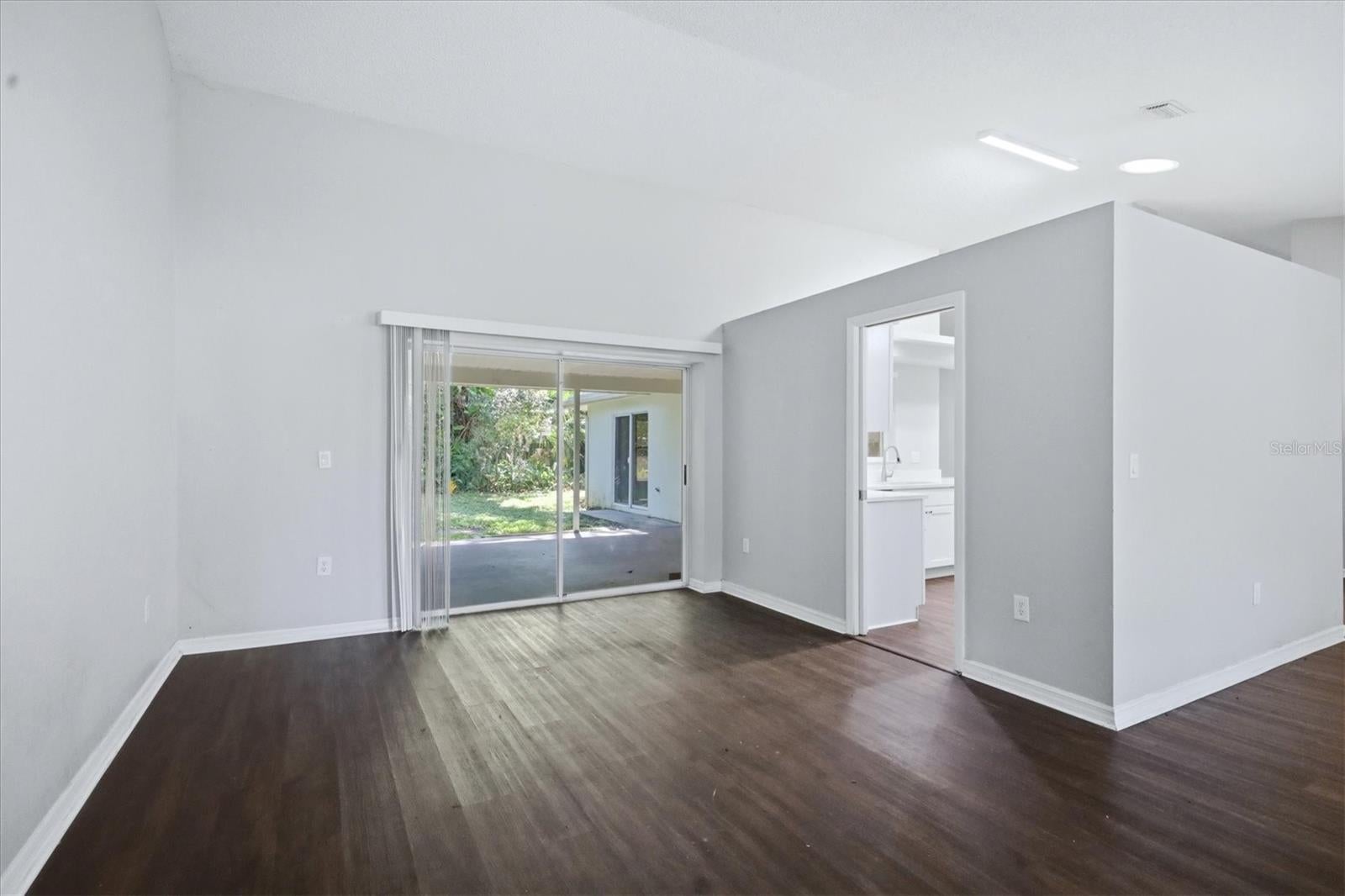 4537 CHIMNEY CREEK DRIVE
