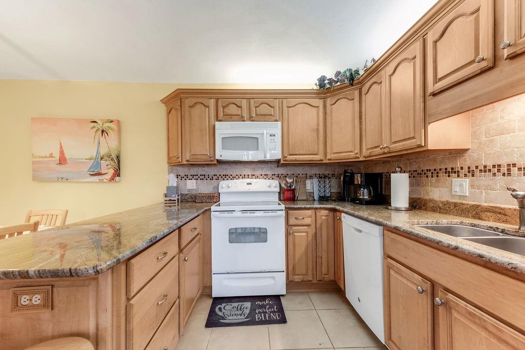 CEDAR DUNES CONDO PH 01-05 - Residential