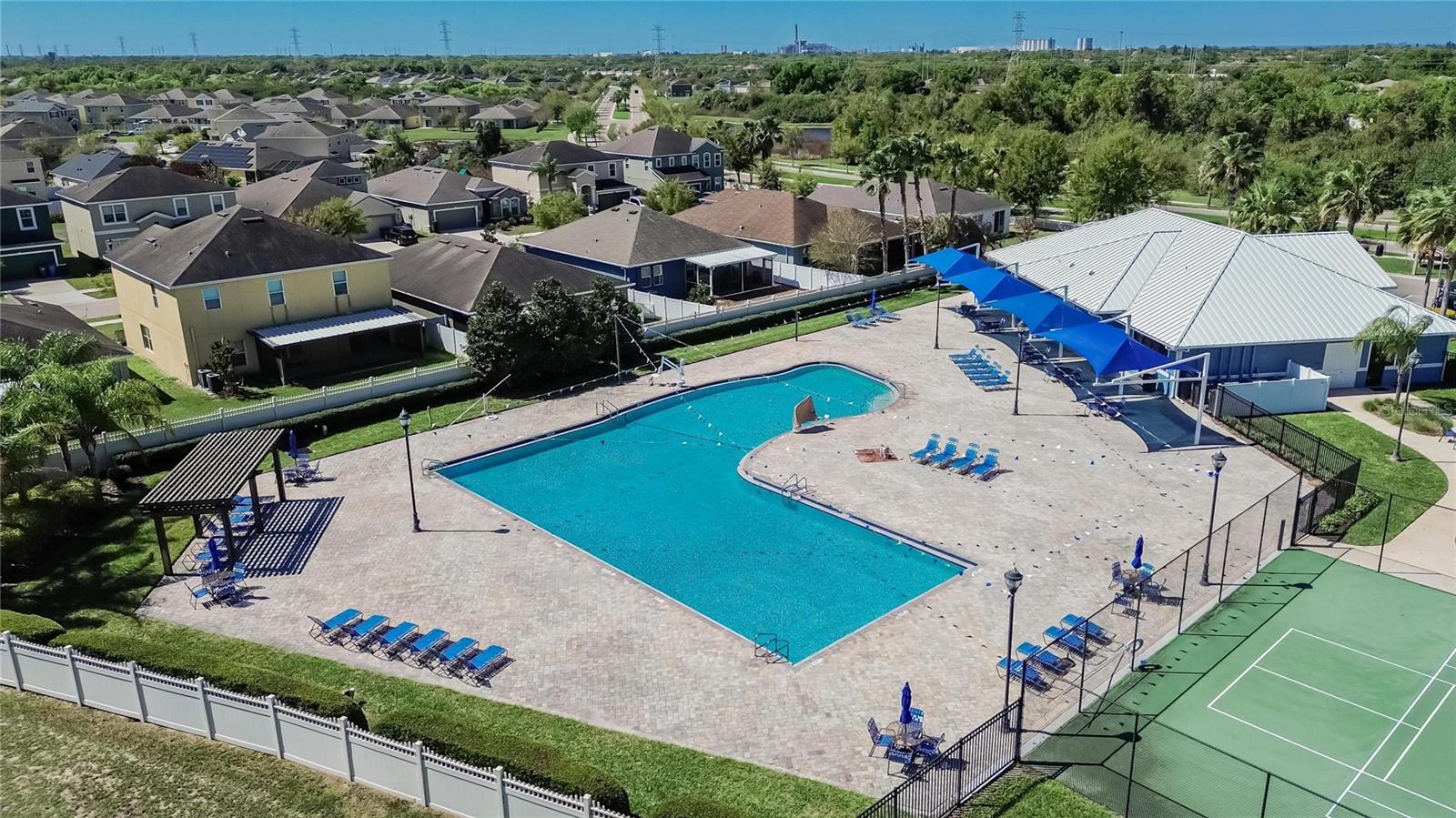 CARRIAGE PTE SOUTH PH 2C 2 - Residential