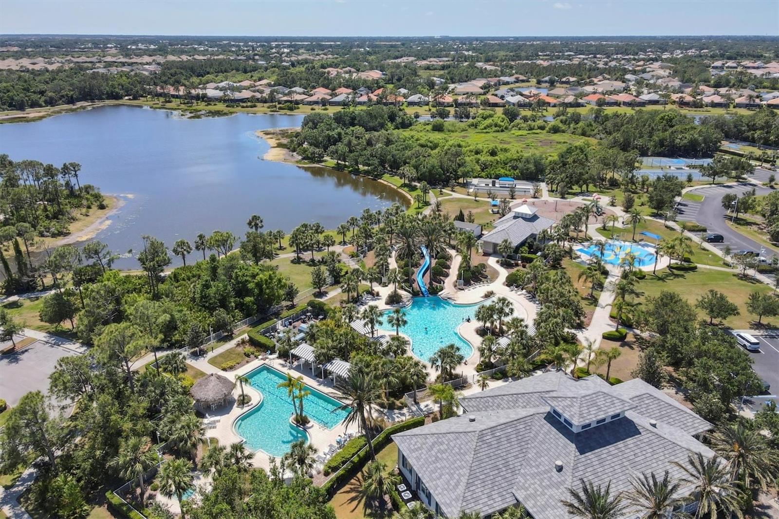 GRAND PALM - Residential