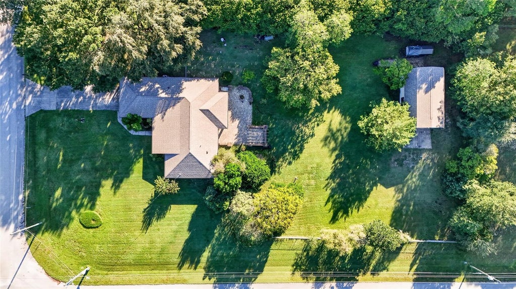 Photo of 6150 NE 2nd Place, Ocala, FL 34470 (MLS # OM733484)
