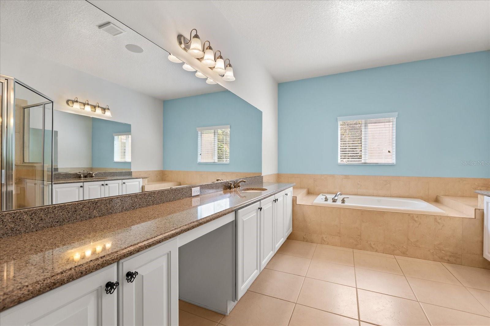 BELLALAGO PH 4P - Residential