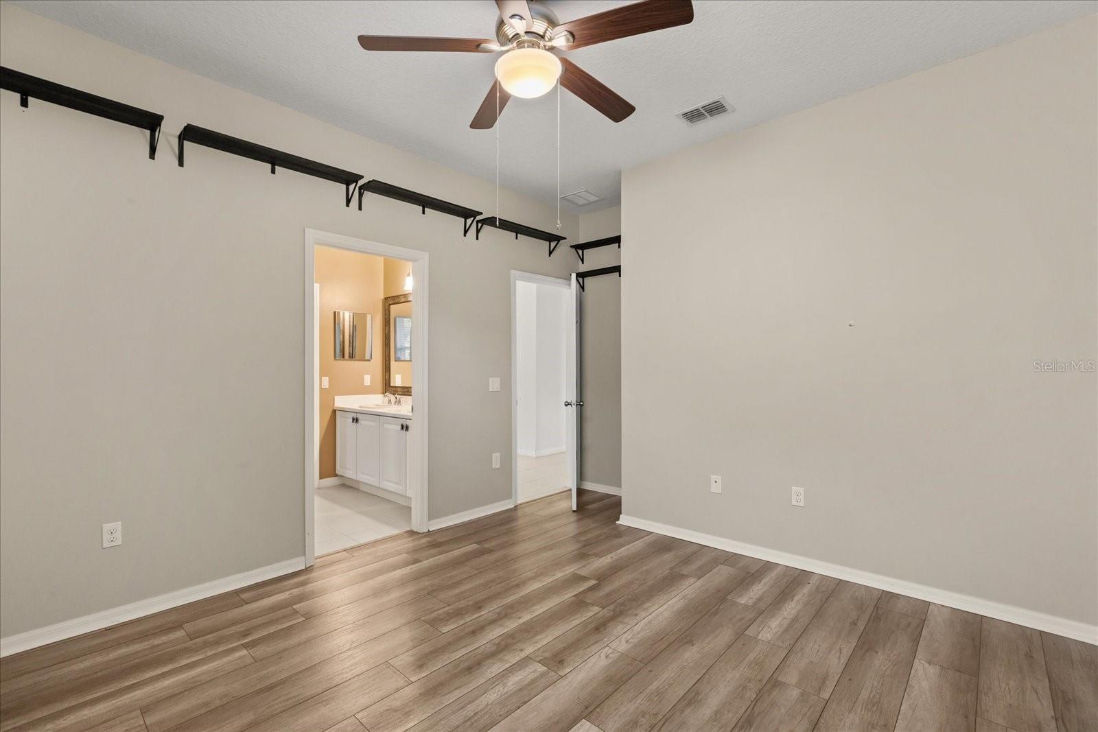 BELLALAGO PH 4P - Residential