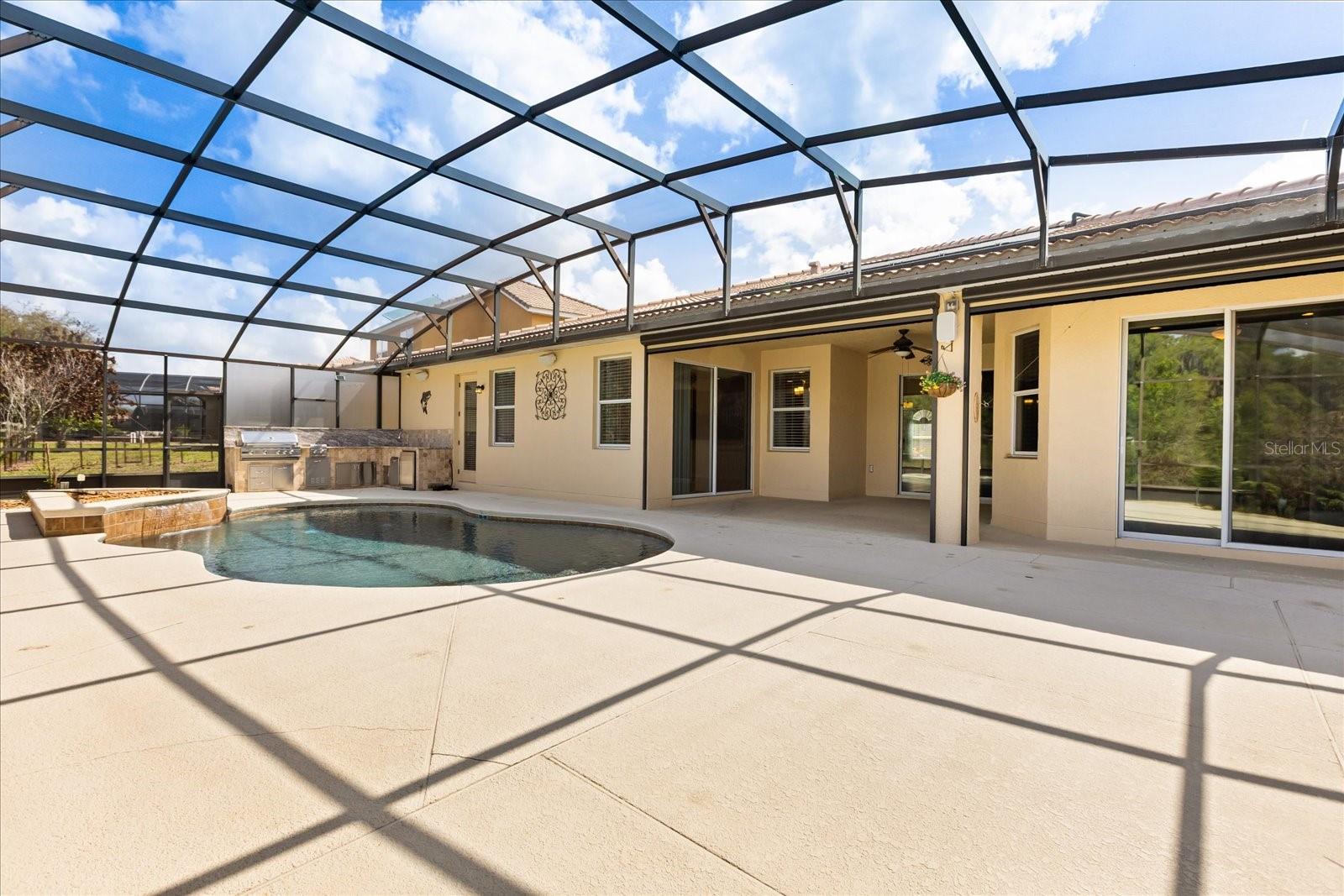 BELLALAGO PH 4P - Residential