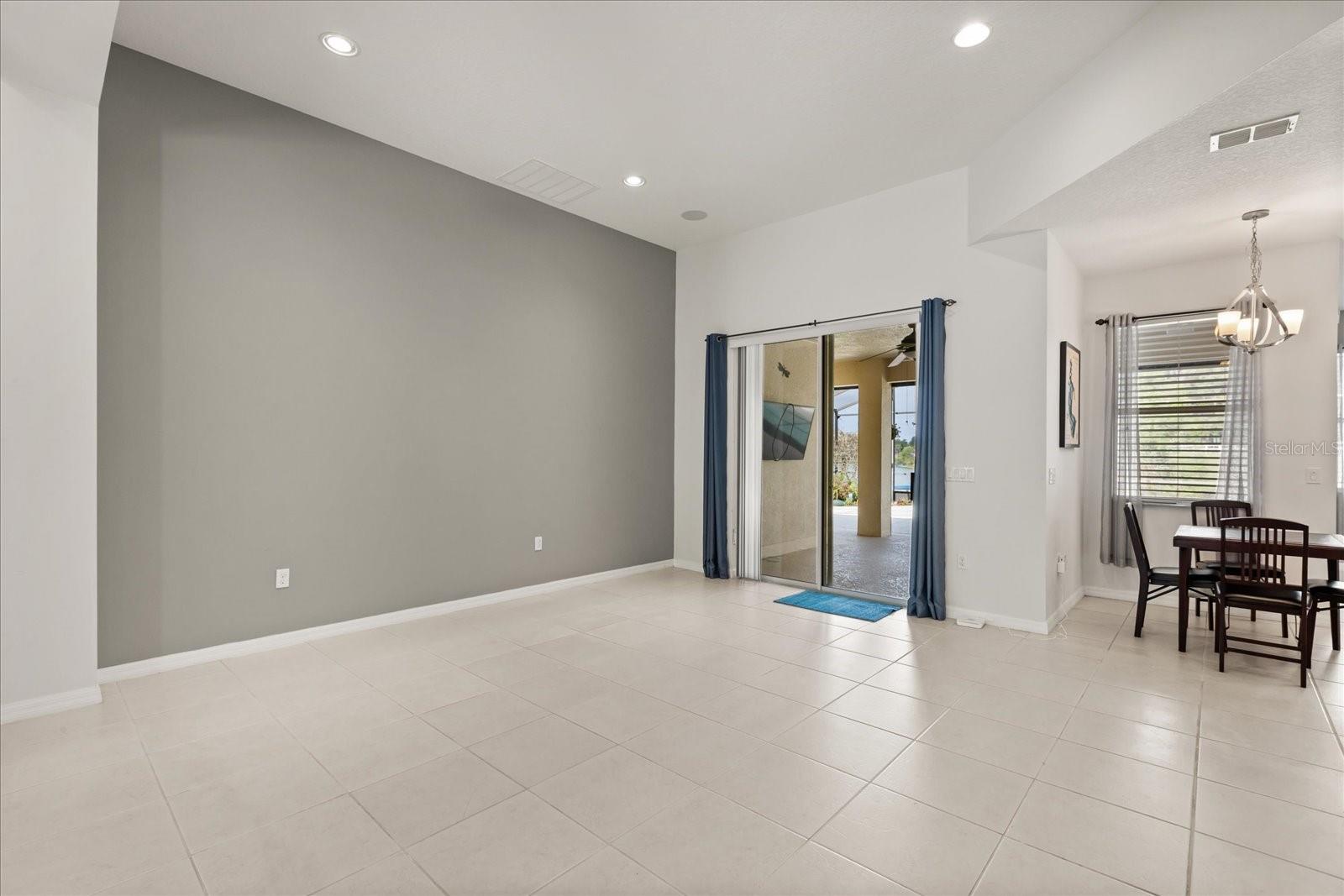 BELLALAGO PH 4P - Residential