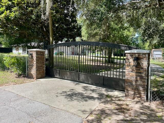 RAINBOW LAKES ESTATE - Residential Lease