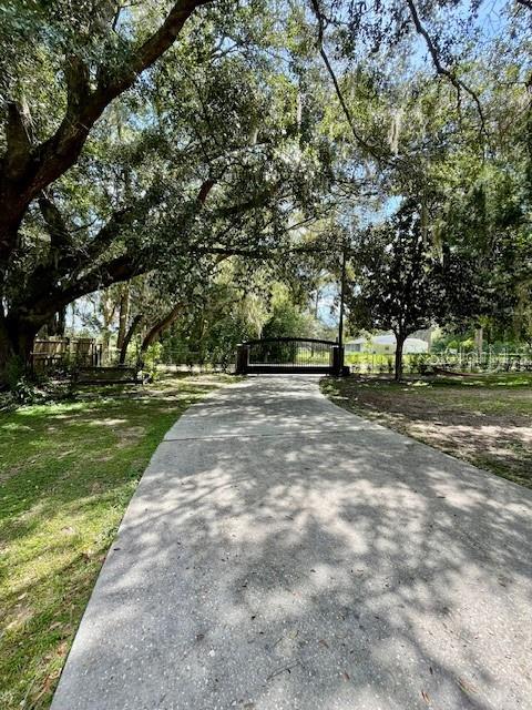 RAINBOW LAKES ESTATE - Residential Lease