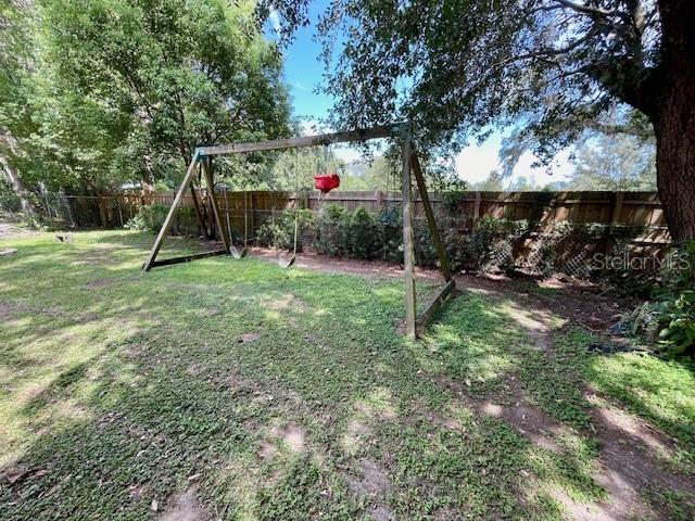 RAINBOW LAKES ESTATE - Residential Lease