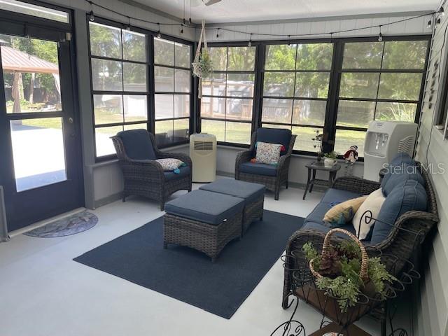 RAINBOW LAKES ESTATE - Residential Lease
