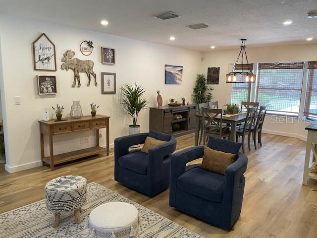 RAINBOW LAKES ESTATE - Residential Lease
