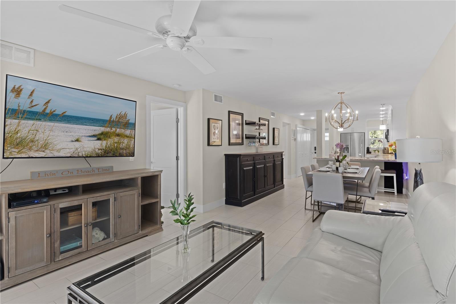 SUN PLAZA WEST - Residential