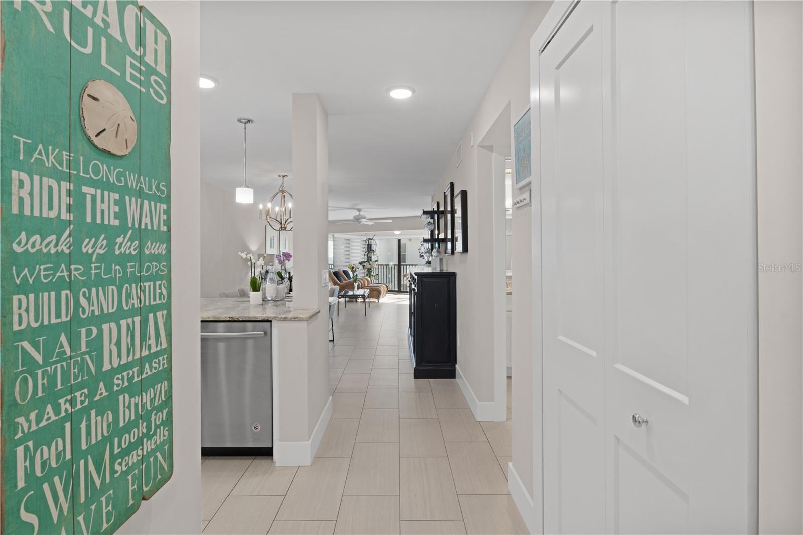 SUN PLAZA WEST - Residential