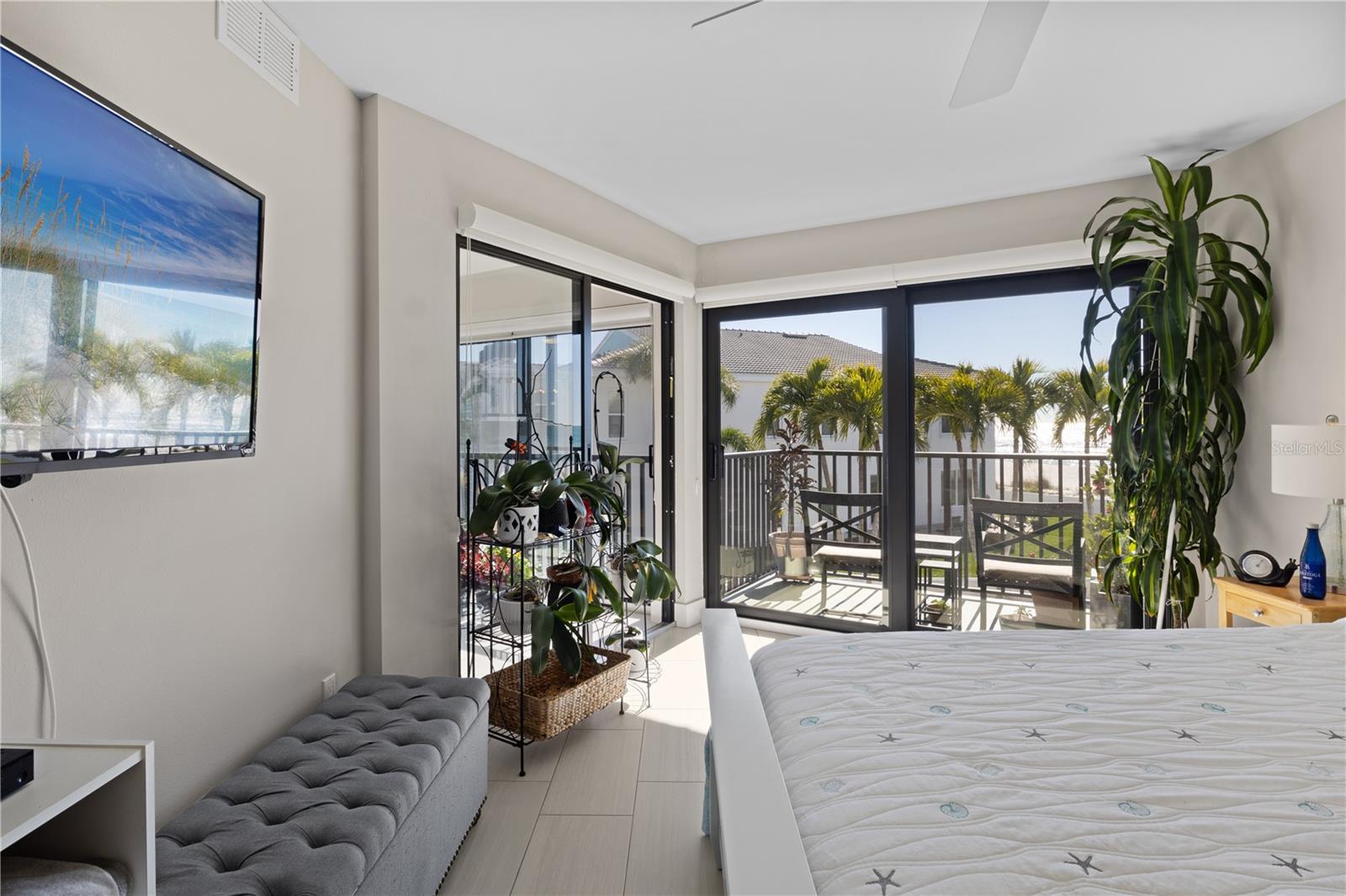 SUN PLAZA WEST - Residential