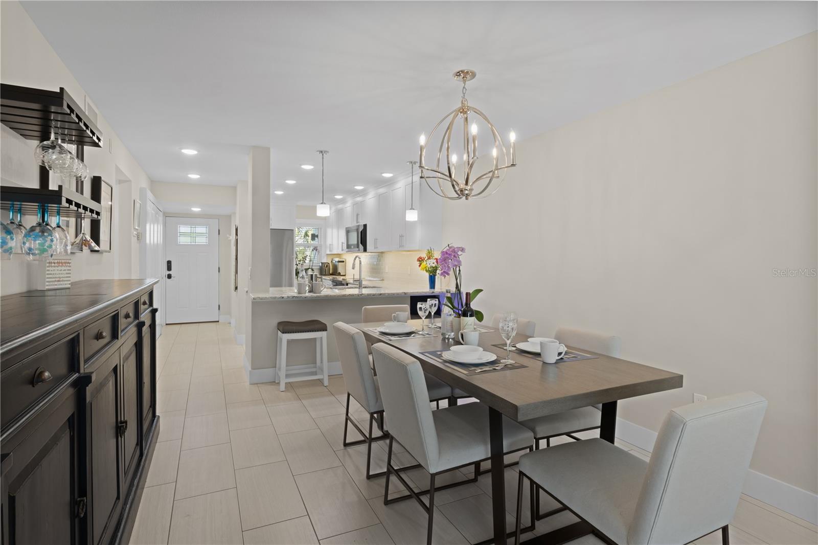 SUN PLAZA WEST - Residential