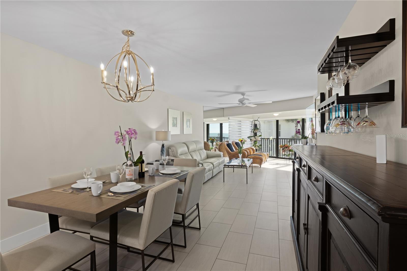 SUN PLAZA WEST - Residential