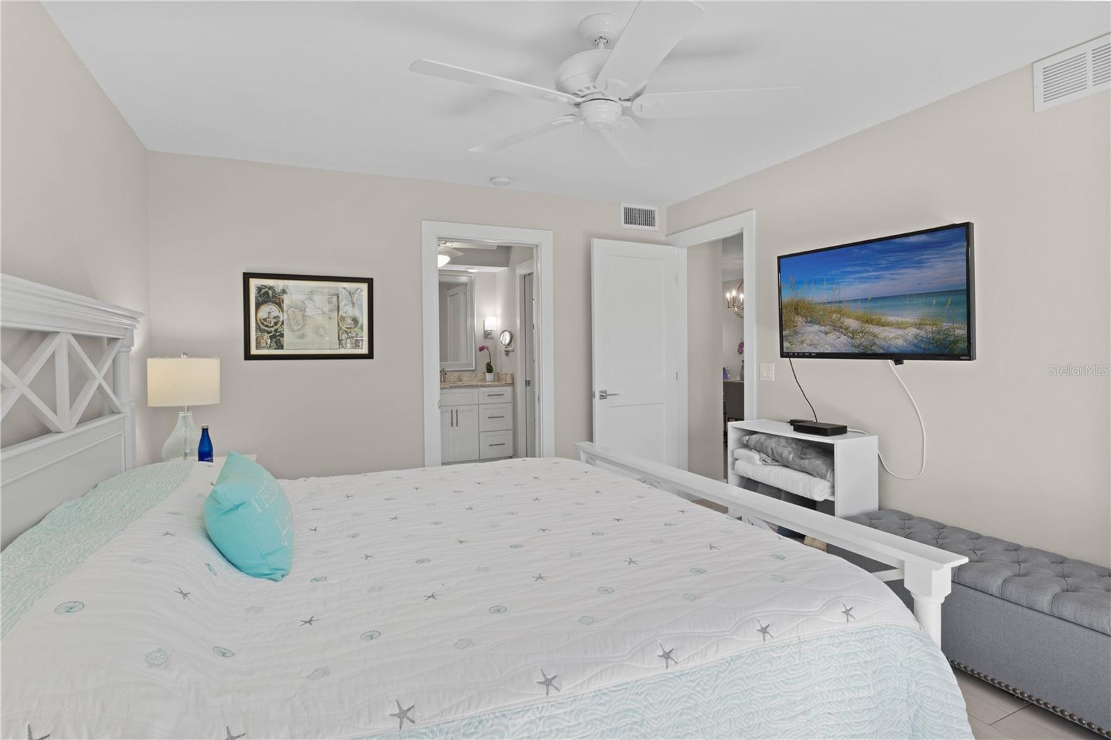 SUN PLAZA WEST - Residential