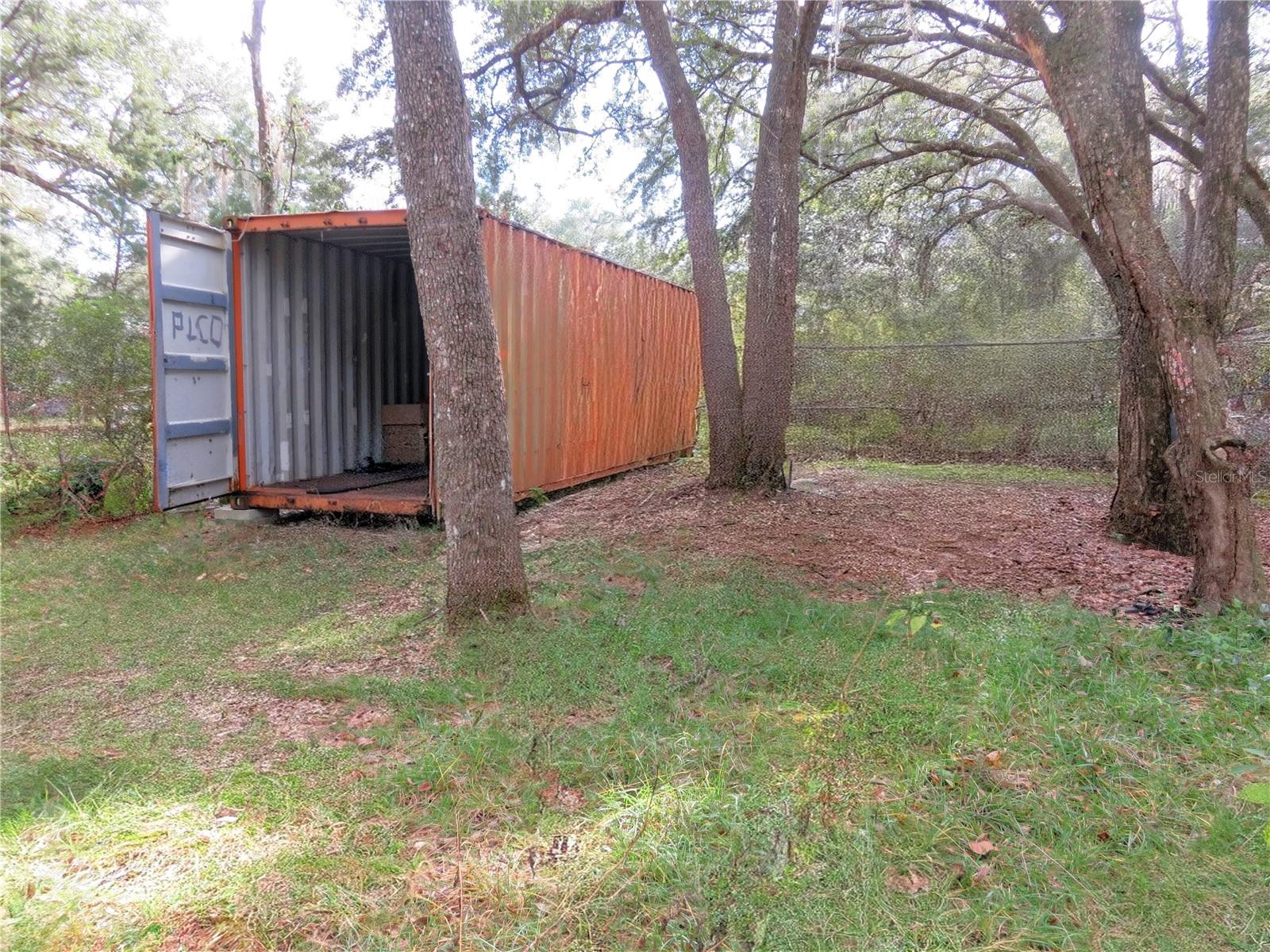 OWEN LAKE - Residential