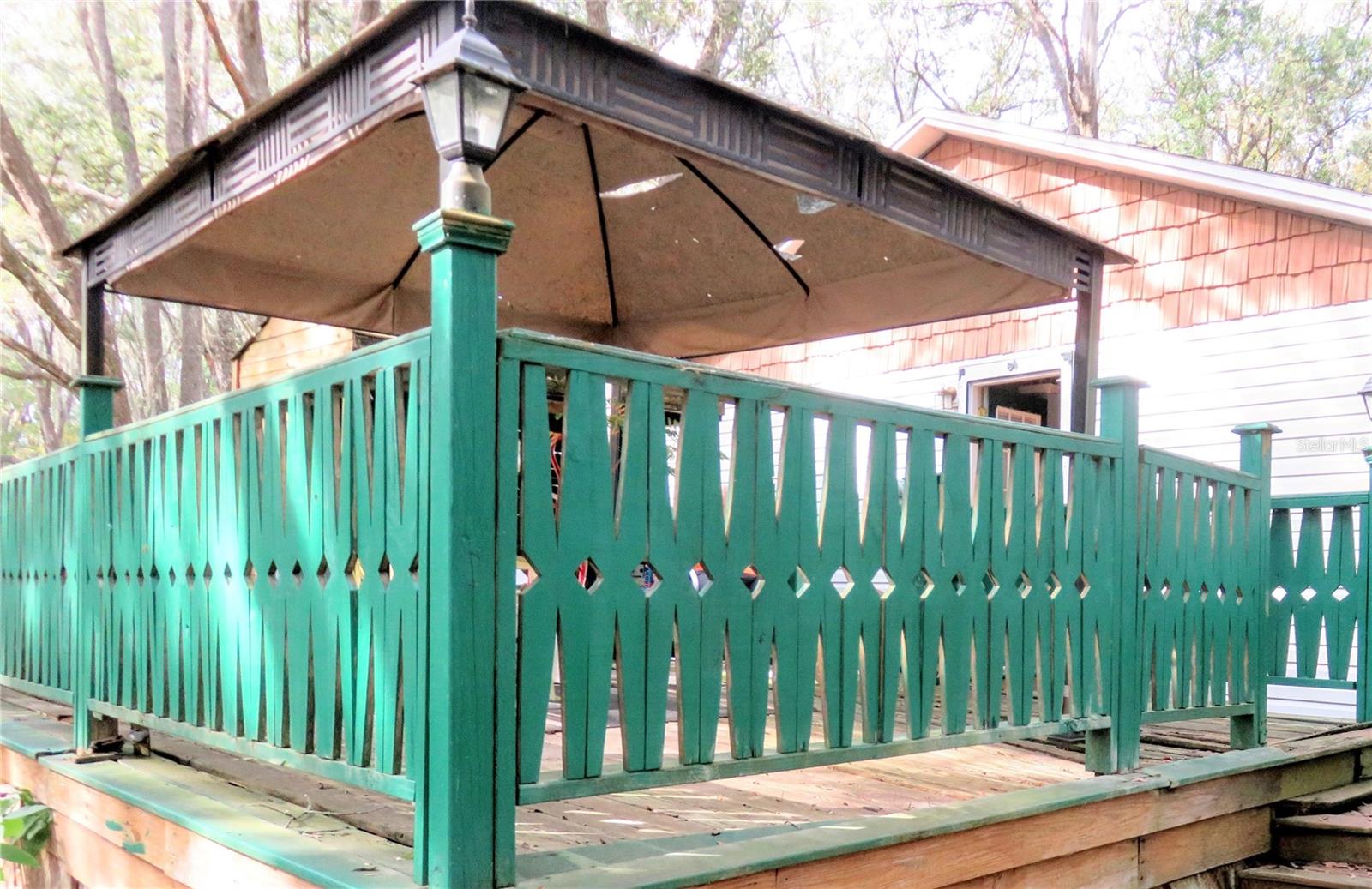 OWEN LAKE - Residential