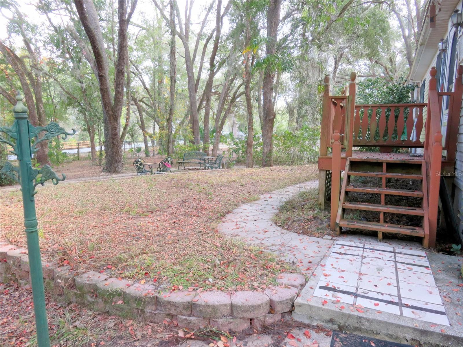 OWEN LAKE - Residential