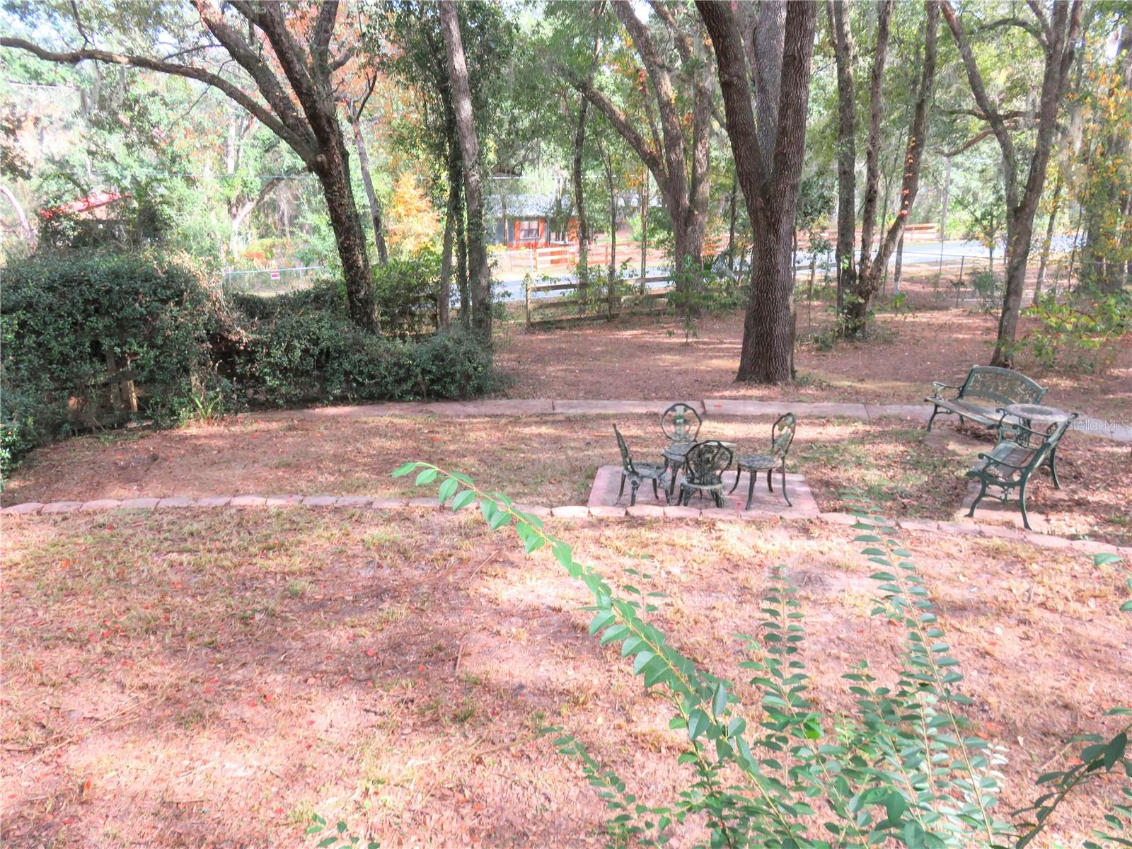 OWEN LAKE - Residential