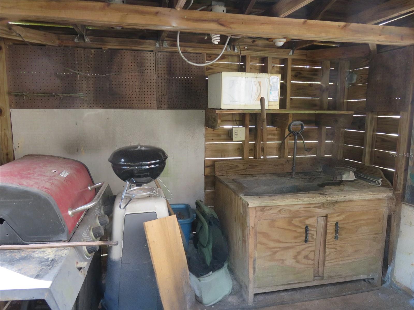 OWEN LAKE - Residential