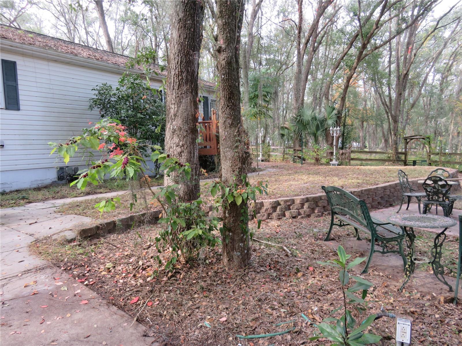 OWEN LAKE - Residential