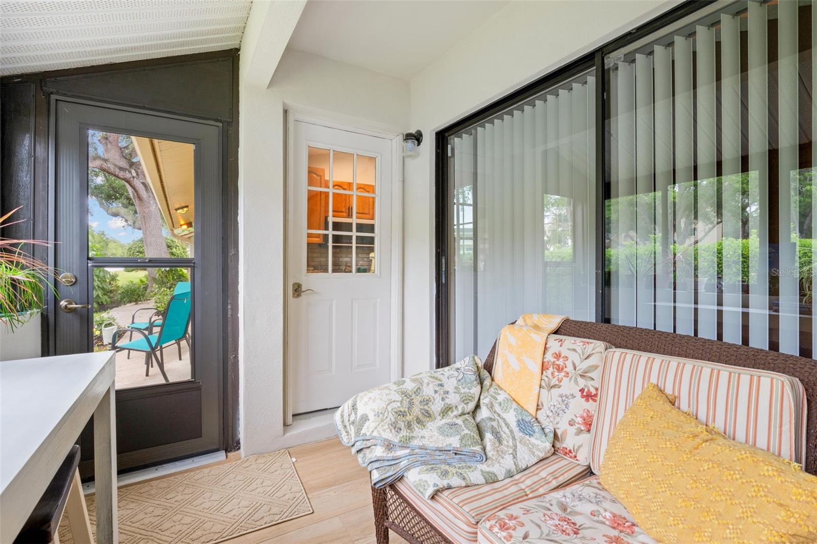 VILLAS OF LAKE ARBOR - Residential