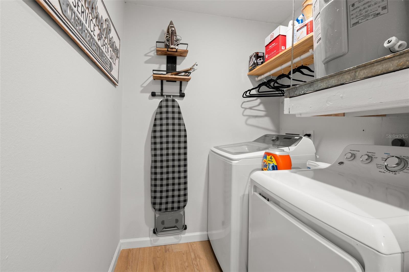 VILLAS OF LAKE ARBOR - Residential