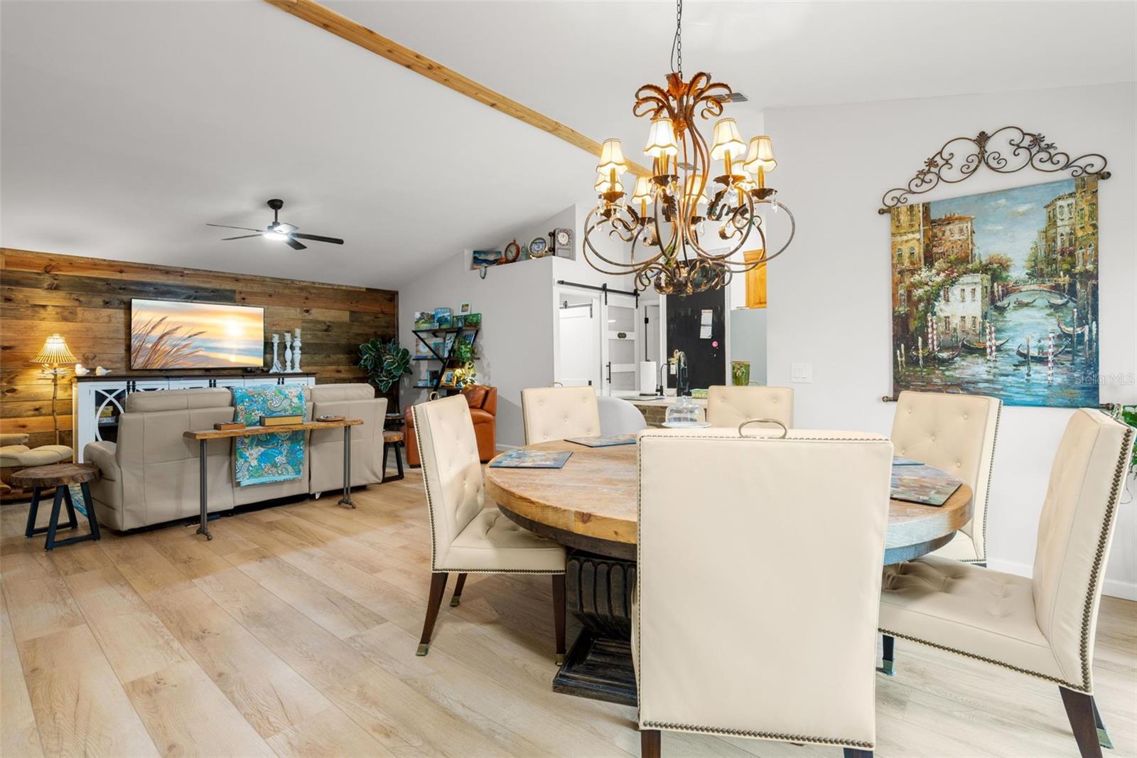 VILLAS OF LAKE ARBOR - Residential