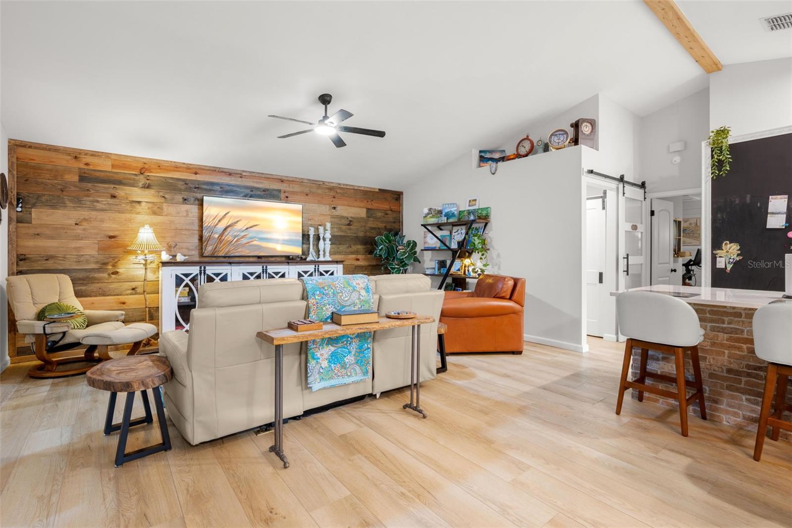 VILLAS OF LAKE ARBOR - Residential