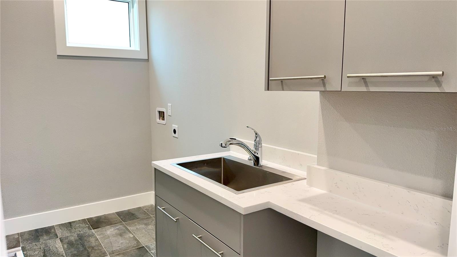 YACHT HARBOR VILLAGE - Residential