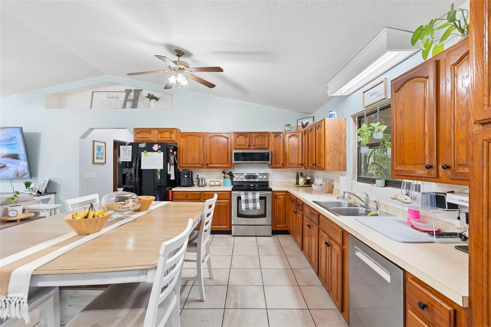 3061 PINELOCK DRIVE