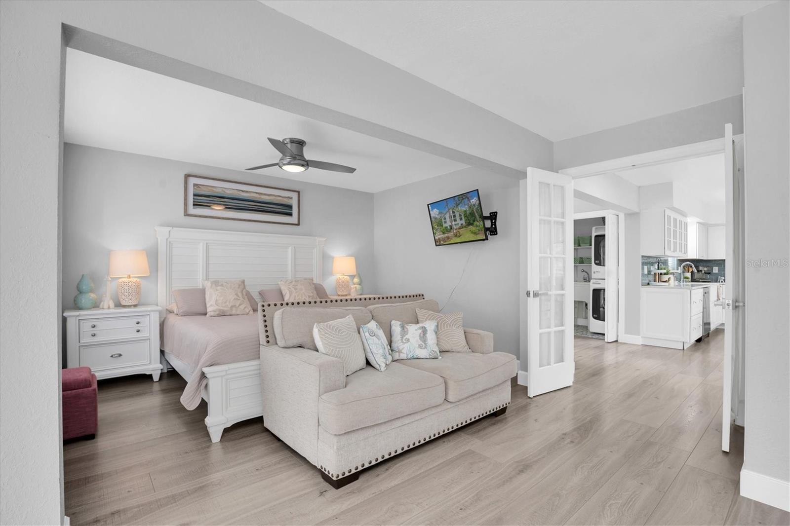 PINELLAS GROVES - Residential