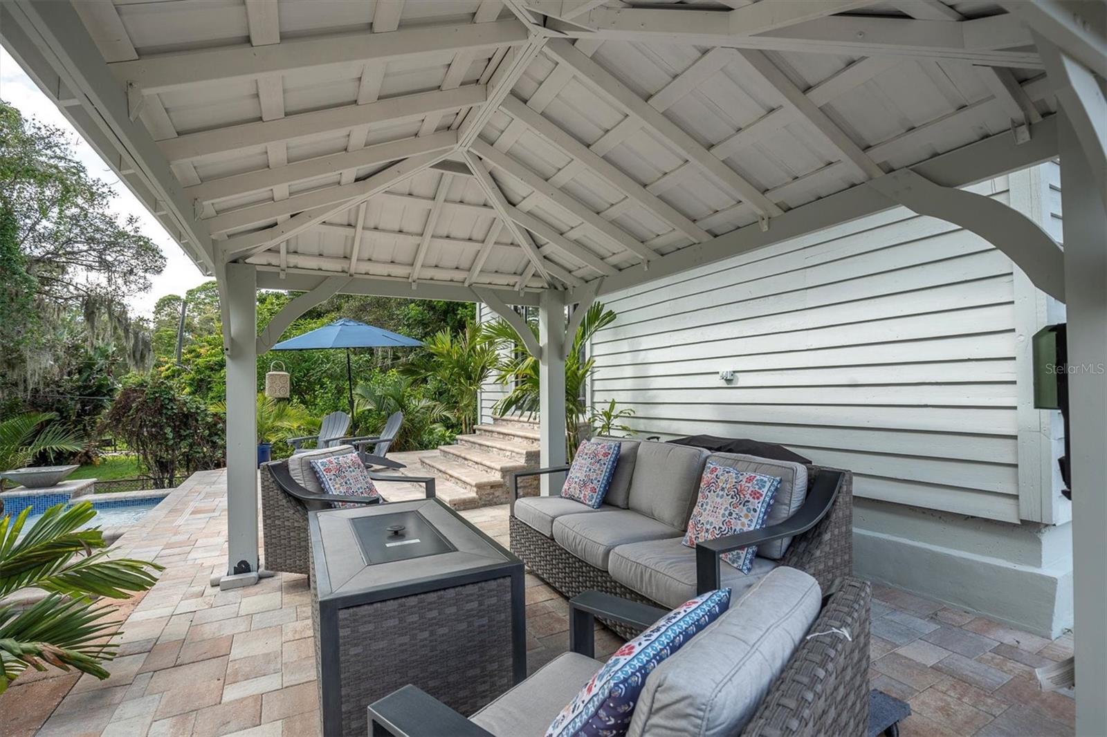 PINELLAS GROVES - Residential