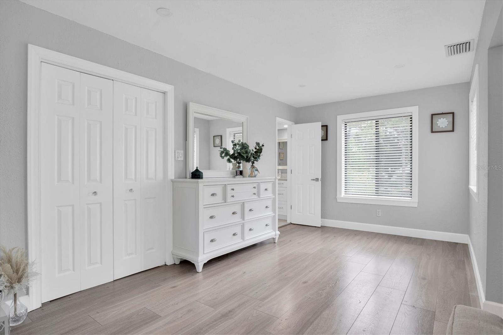 PINELLAS GROVES - Residential