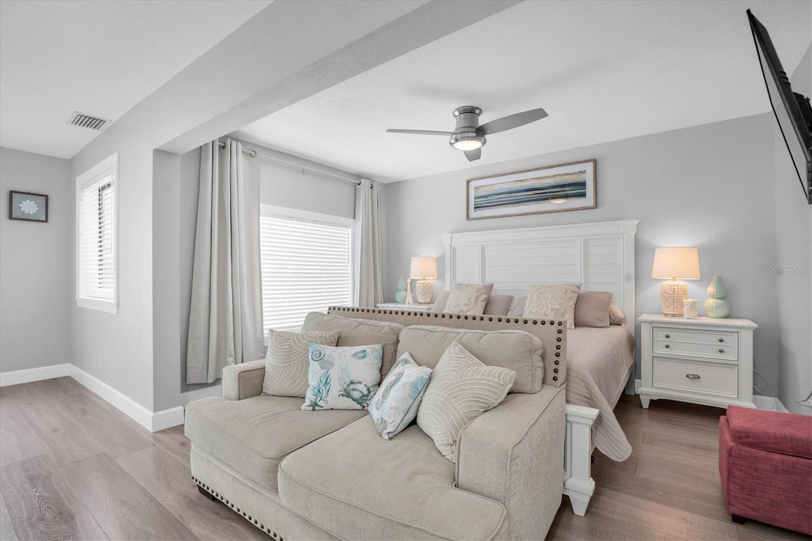 PINELLAS GROVES - Residential