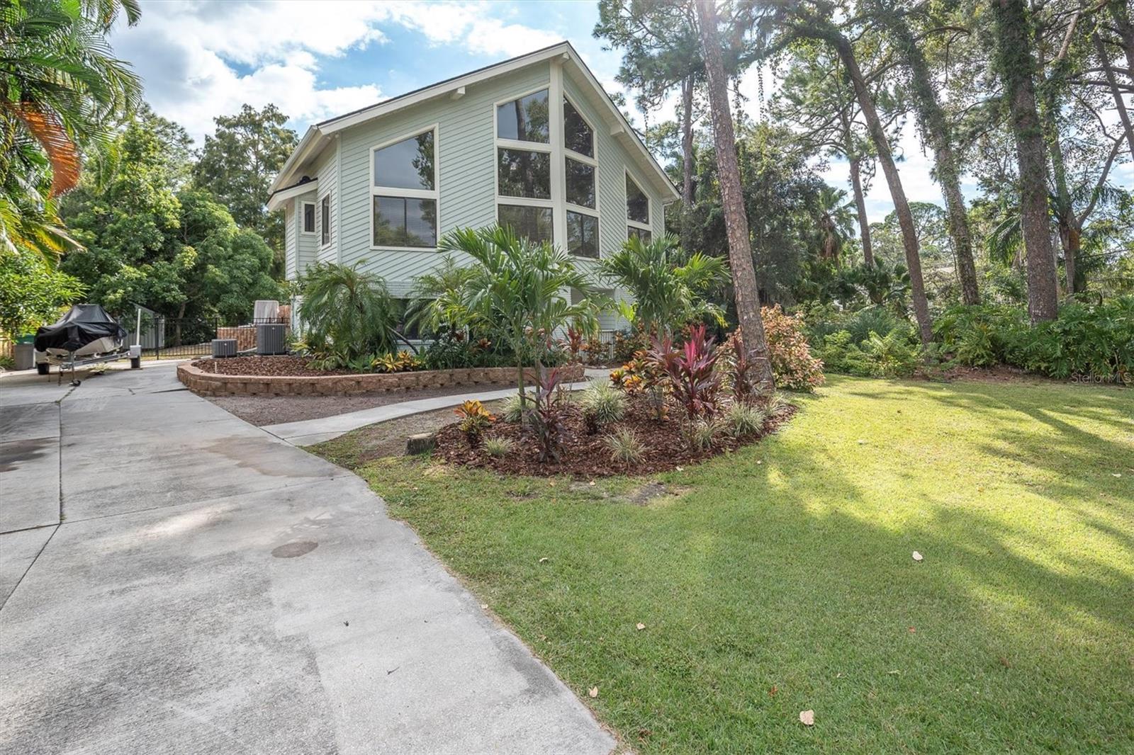 PINELLAS GROVES - Residential