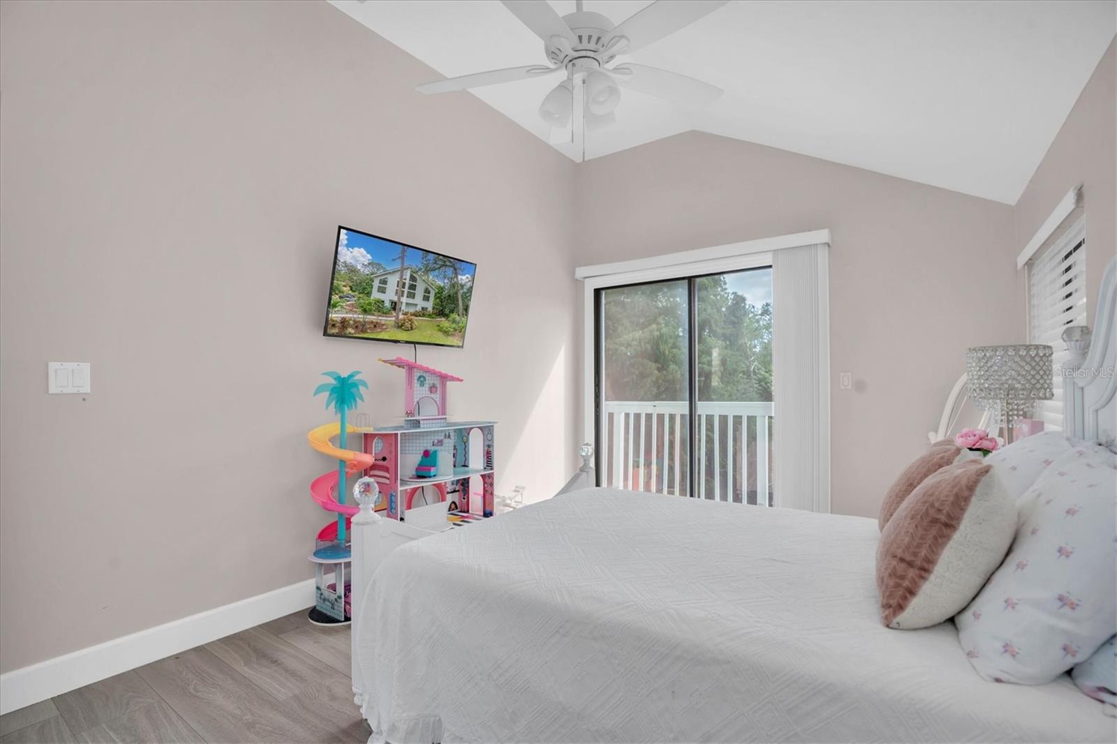 PINELLAS GROVES - Residential