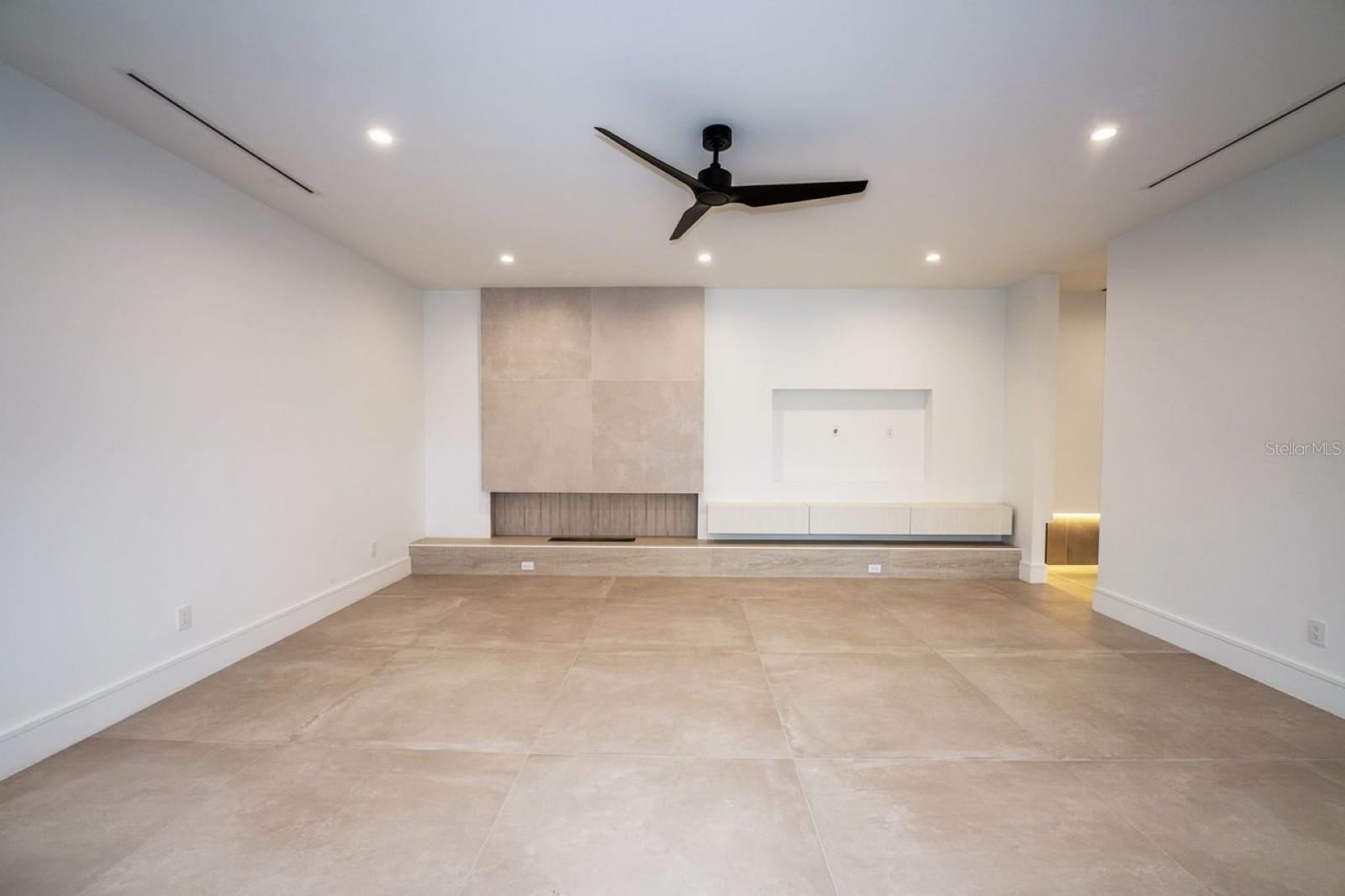 BROBSTON FENDIG & CO'S HALF WA - Residential Lease