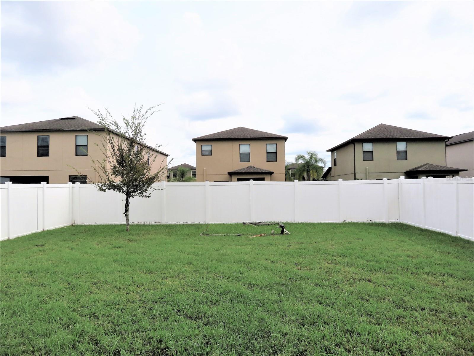 LIVE OAK PRESERVE 2C VILLAGES - Residential Lease