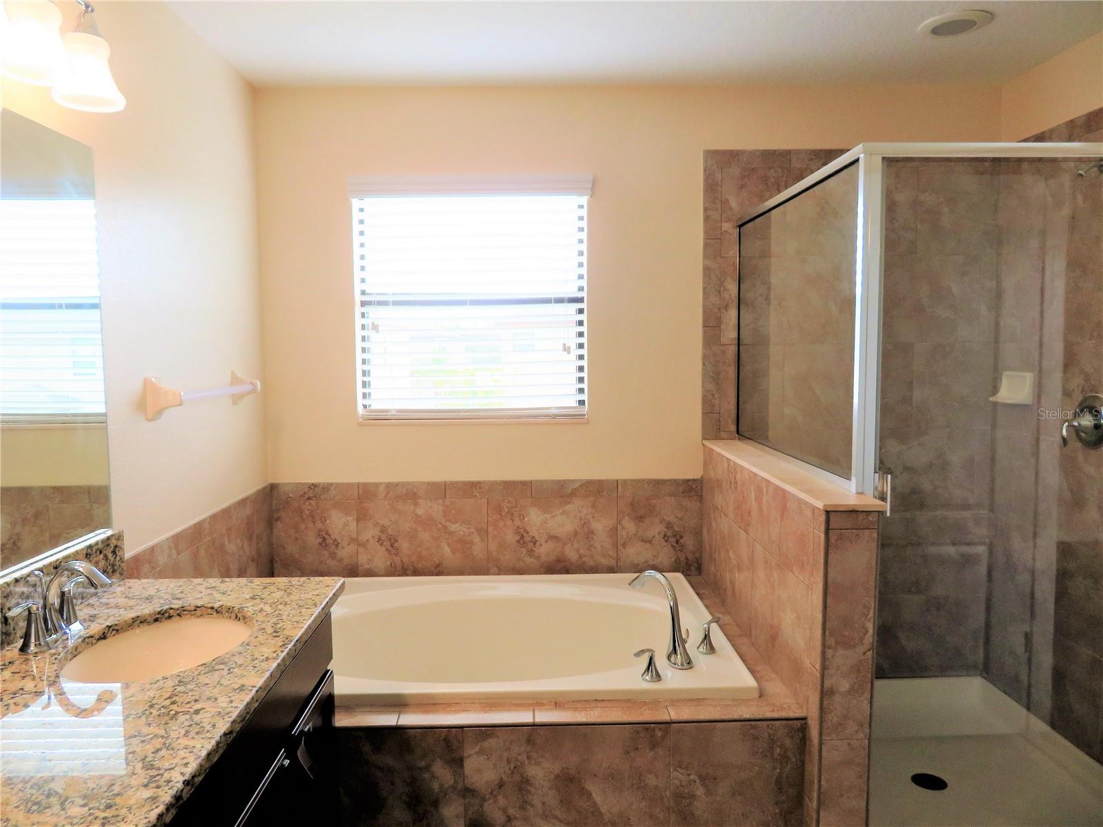 LIVE OAK PRESERVE 2C VILLAGES - Residential Lease