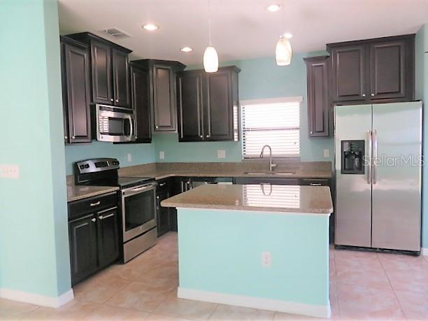 LIVE OAK PRESERVE 2C VILLAGES - Residential Lease