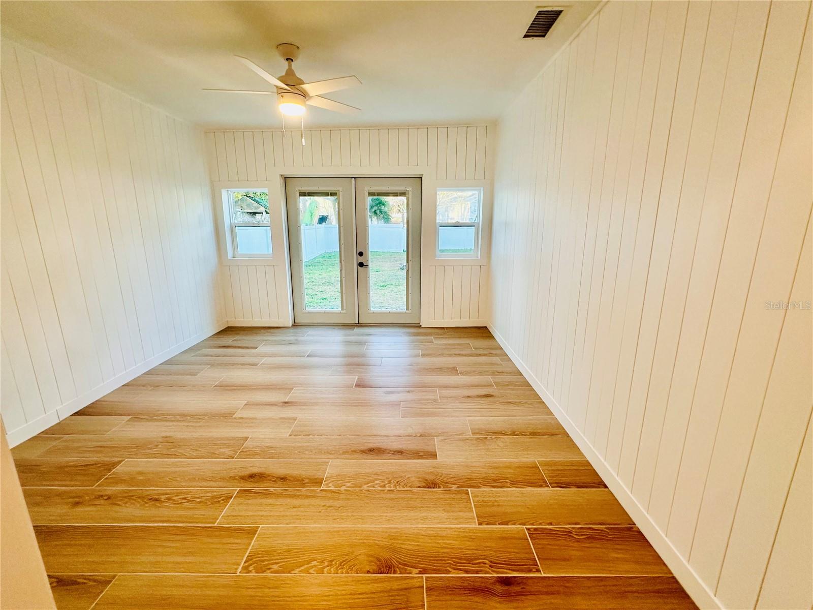 INLET SHORES - Residential